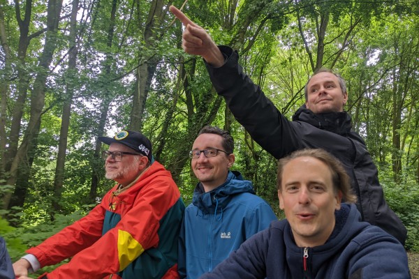 4 Mitarbeiter beim Betriebsausflug